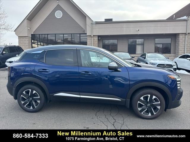 2025 Nissan Kicks SR