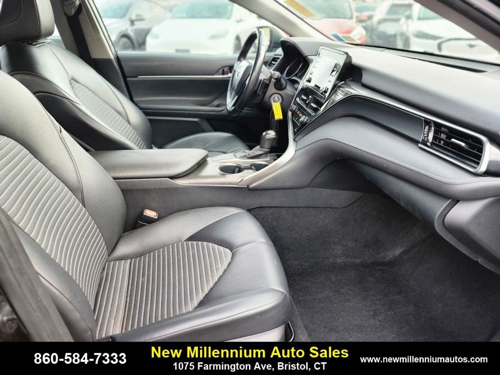 2021 Toyota Camry SE