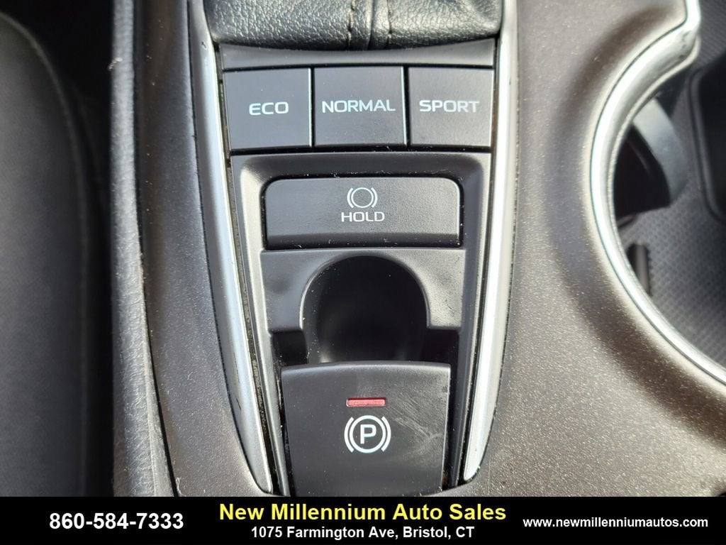 2022 Toyota Camry LE