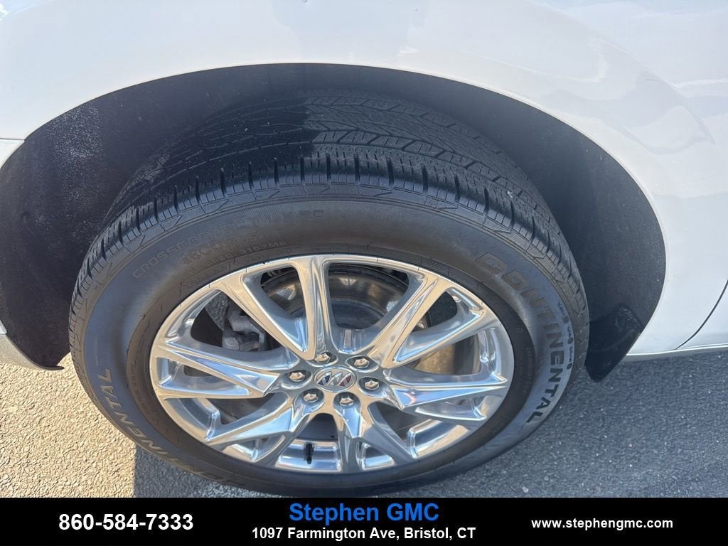 2023 Buick Enclave Essence