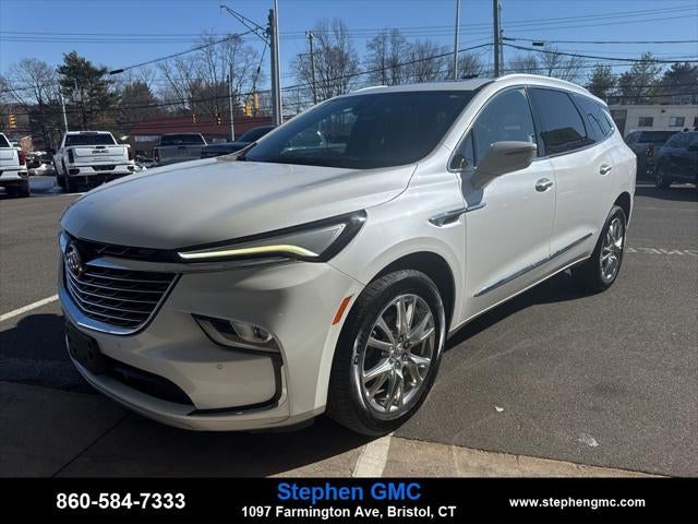 2023 Buick Enclave Essence