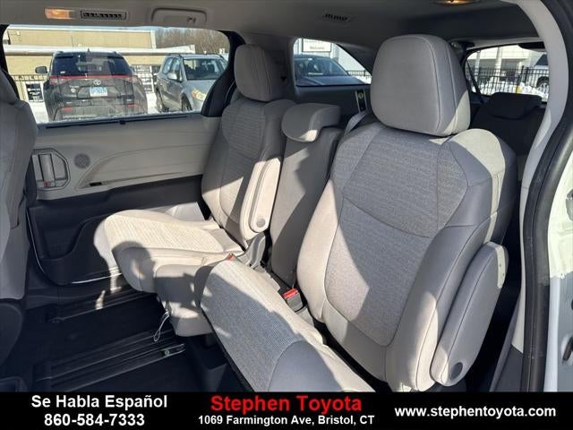 2024 Toyota Sienna LE