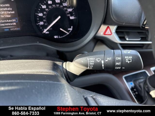 2024 Toyota Sienna LE