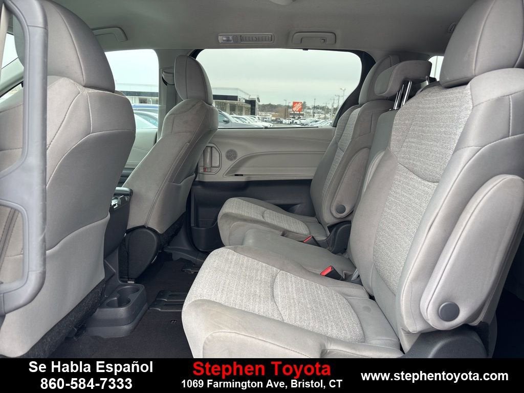 2024 Toyota Sienna LE