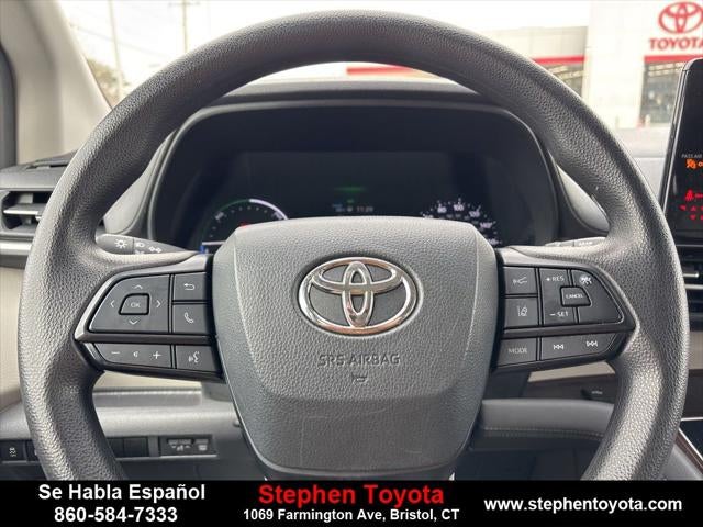 2024 Toyota Sienna LE