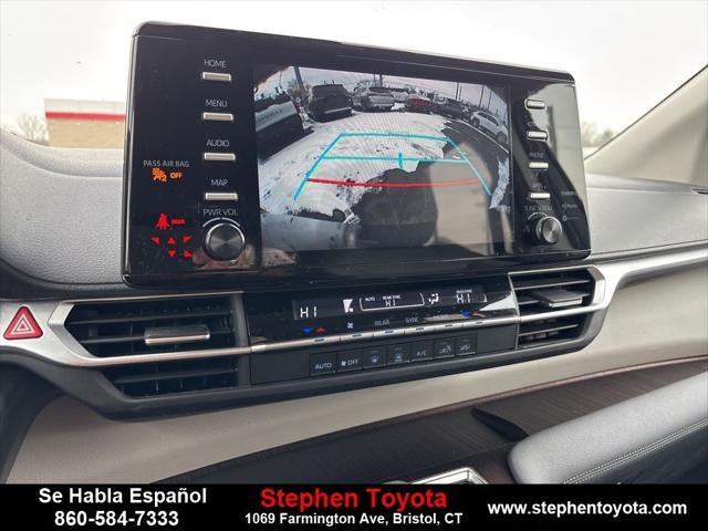 2024 Toyota Sienna LE