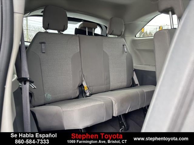 2024 Toyota Sienna LE