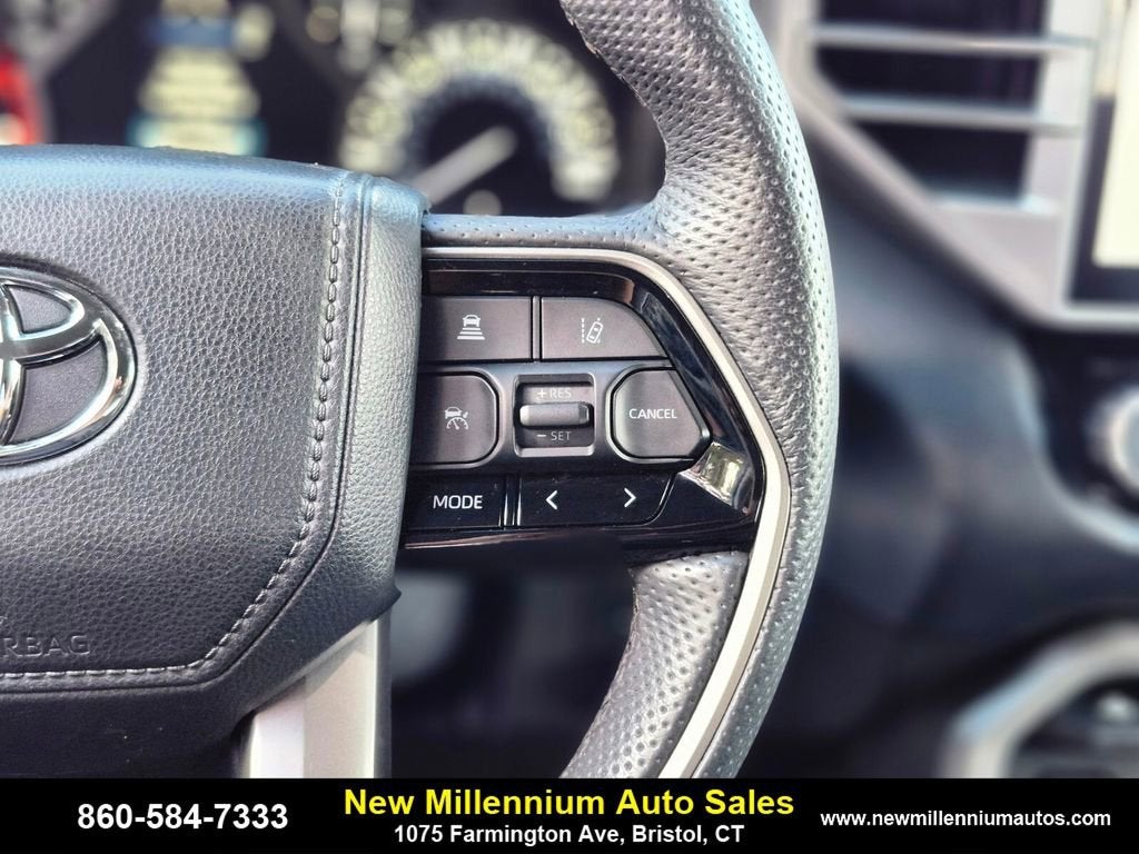 2022 Toyota Tundra 4WD SR5