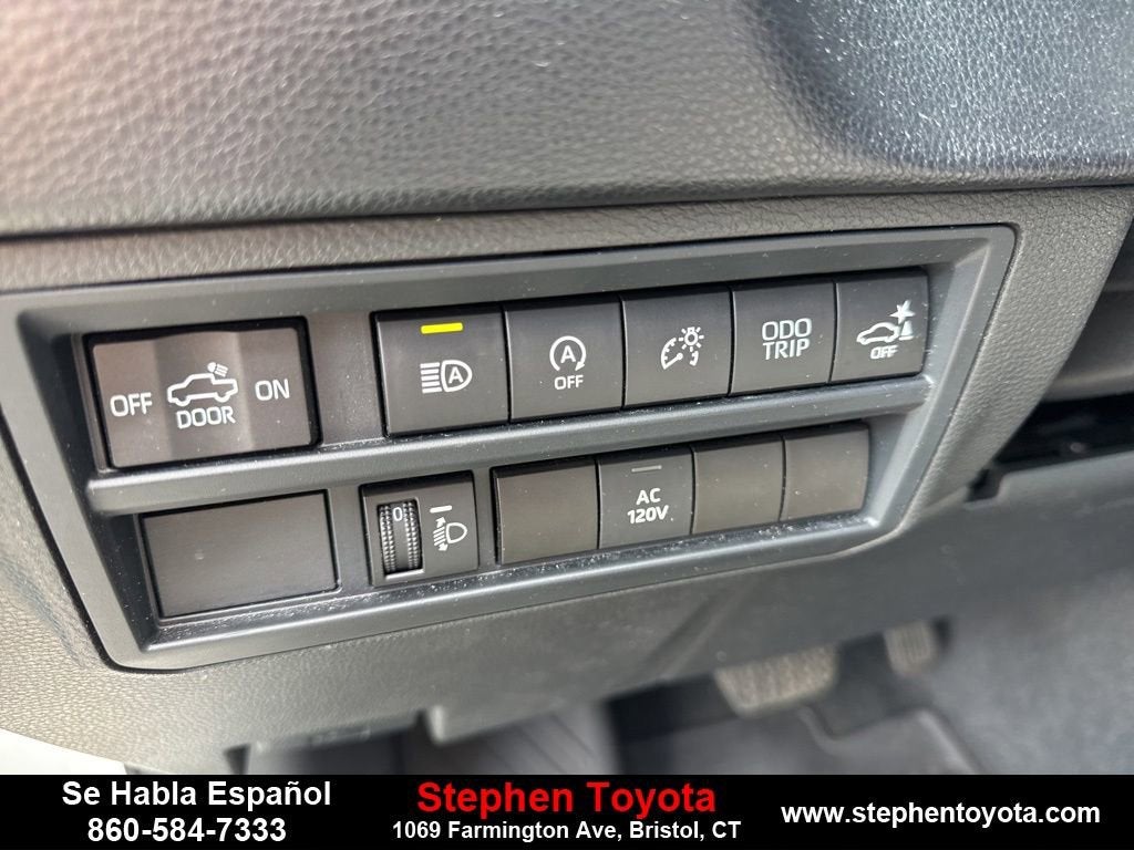 2022 Toyota Tundra 4WD SR5