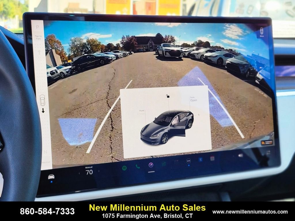 2022 Tesla Model S Base