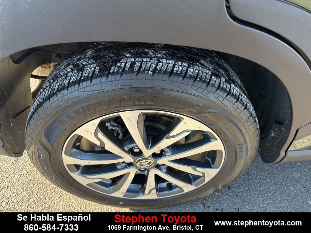 2023 Toyota Corolla Cross XLE