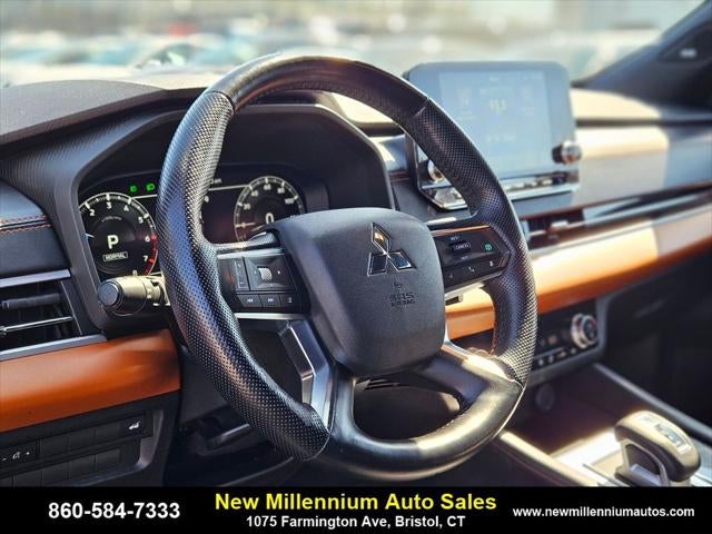 2022 Mitsubishi Outlander SEL