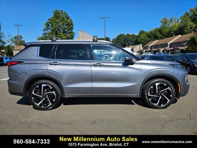 2022 Mitsubishi Outlander SEL