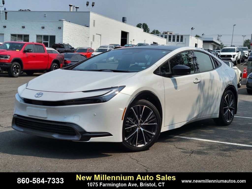 2024 Toyota Prius XLE