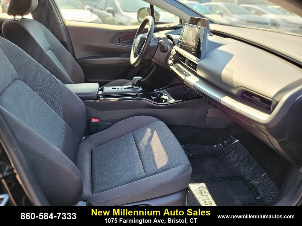 2024 Toyota Prius LE