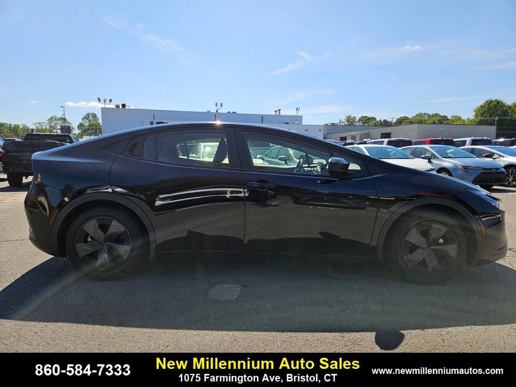 2024 Toyota Prius LE