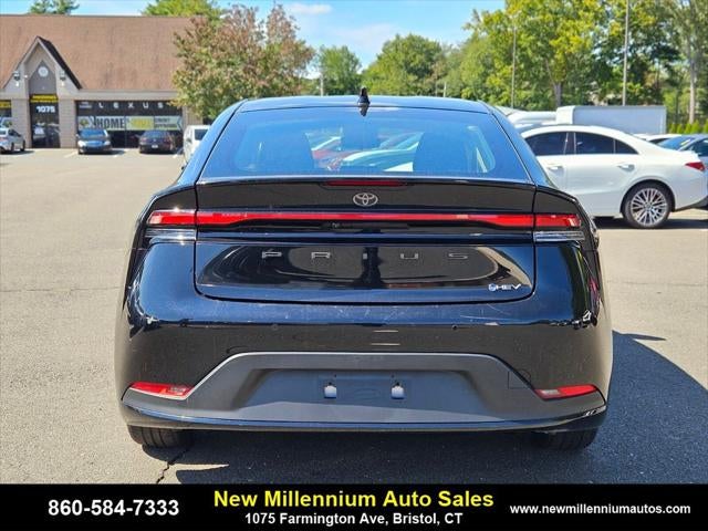 2024 Toyota Prius LE