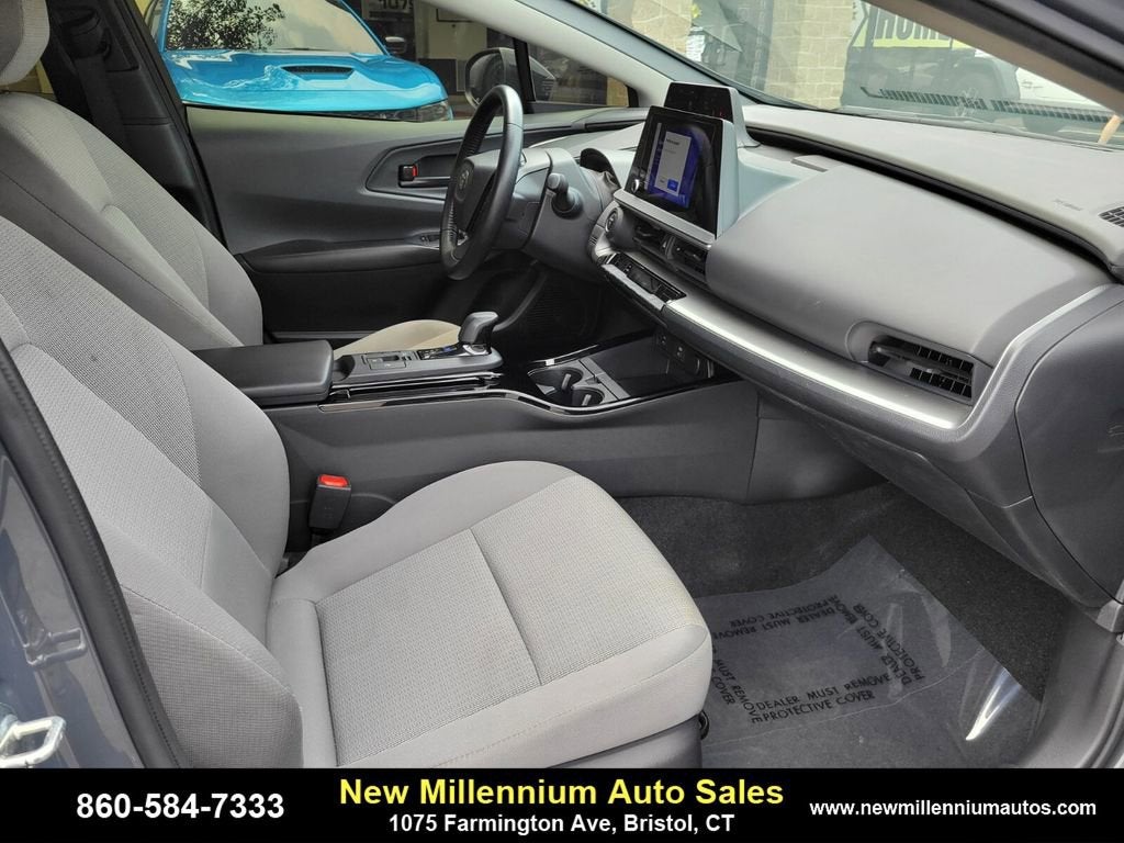 2023 Toyota Prius LE