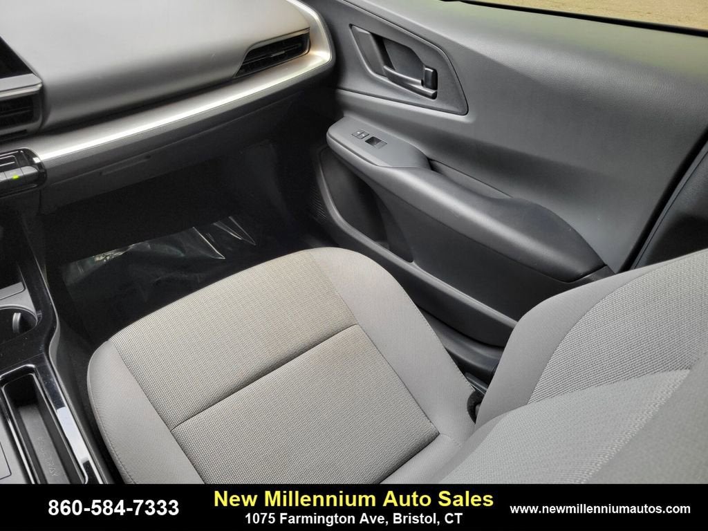 2023 Toyota Prius LE