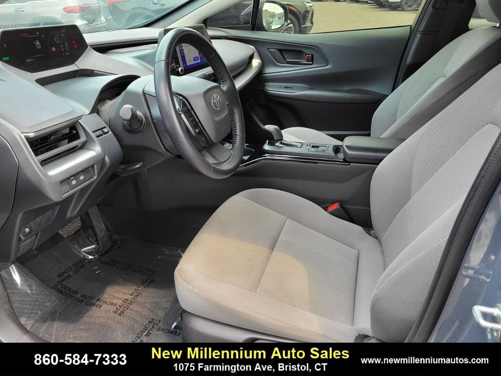 2023 Toyota Prius LE