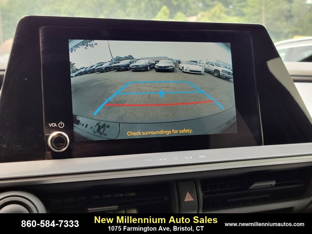 2023 Toyota Prius LE