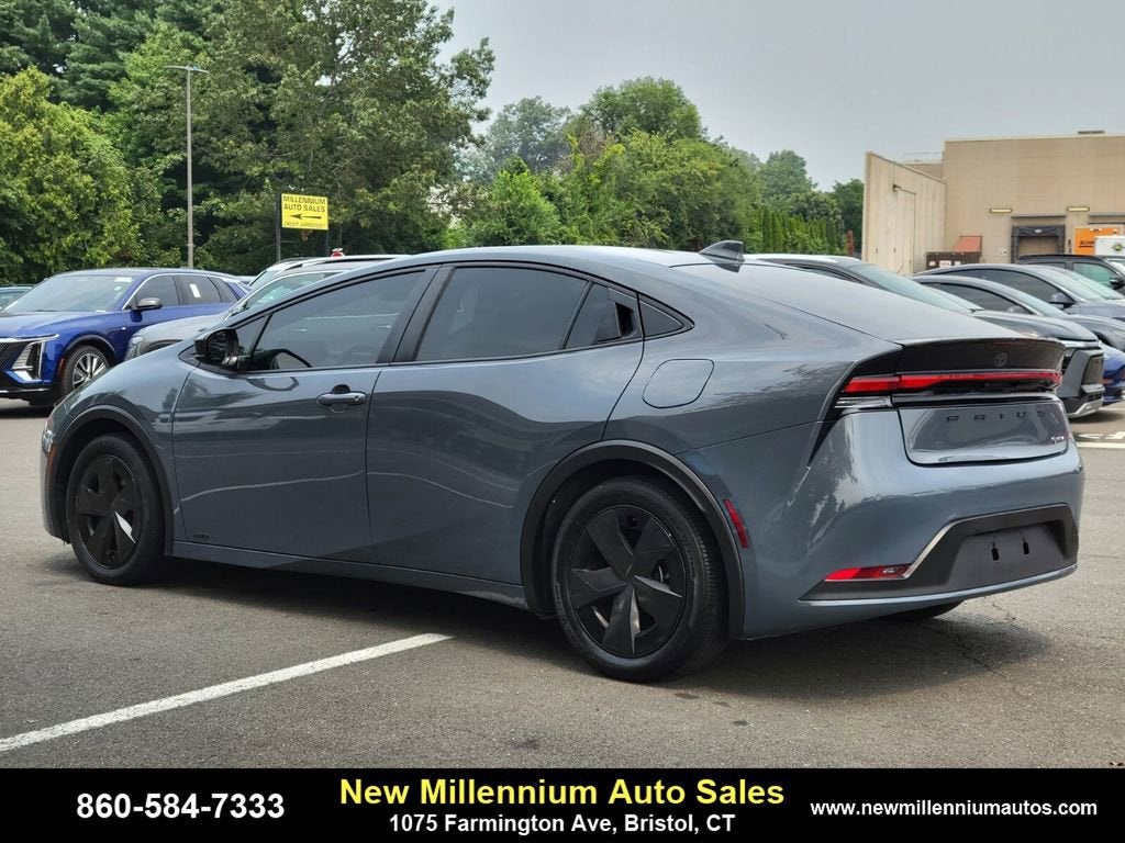 2023 Toyota Prius LE