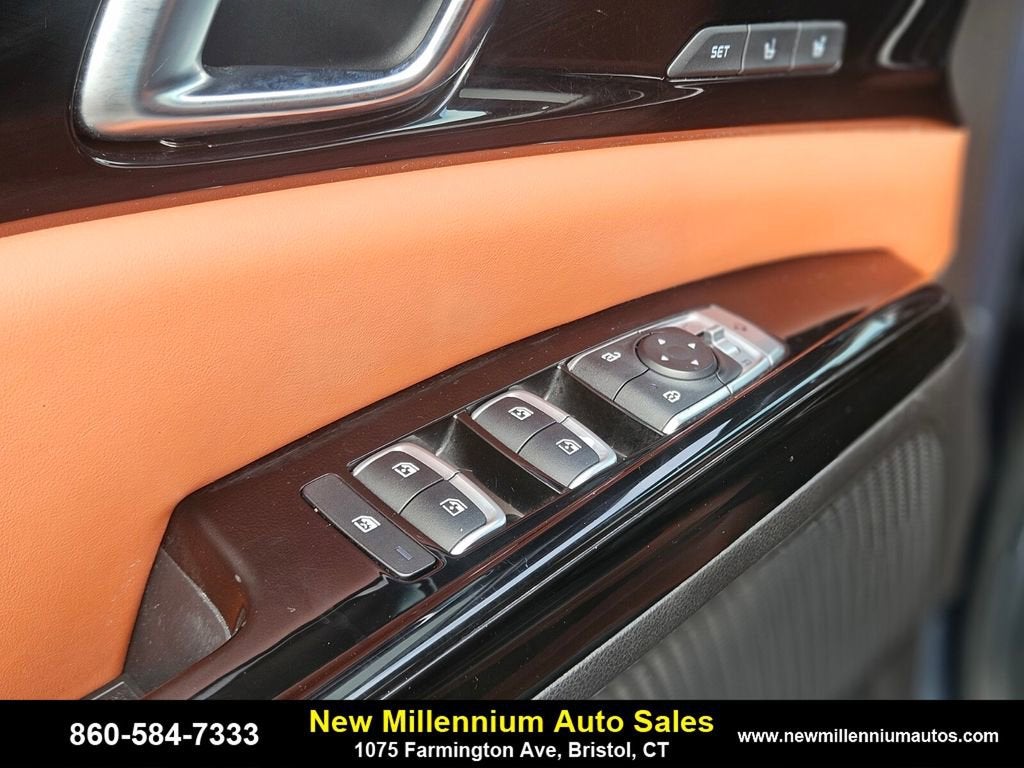 2022 Kia Carnival SX