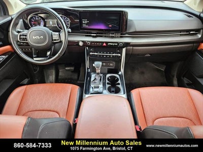 2022 Kia Carnival SX