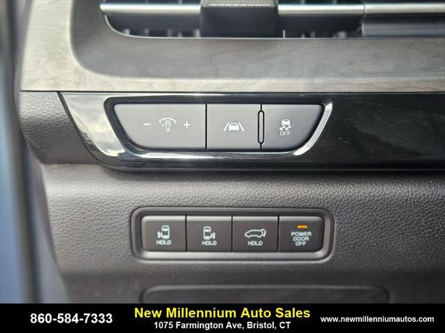 2022 Kia Carnival SX