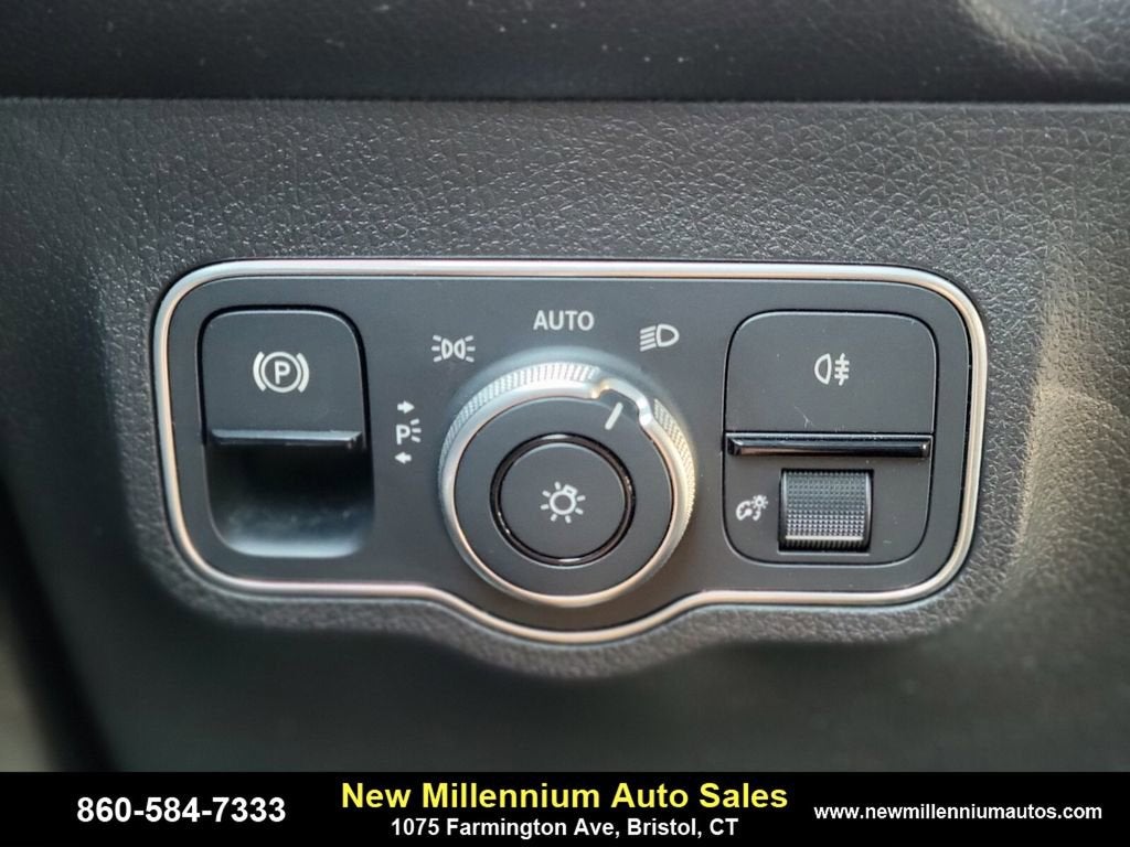 2022 Mercedes-Benz EQB EQB 350