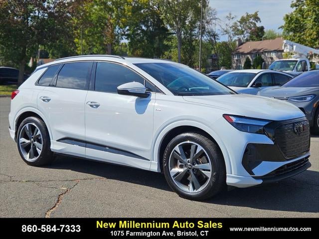 2025 Audi Q4 e-tron Premium